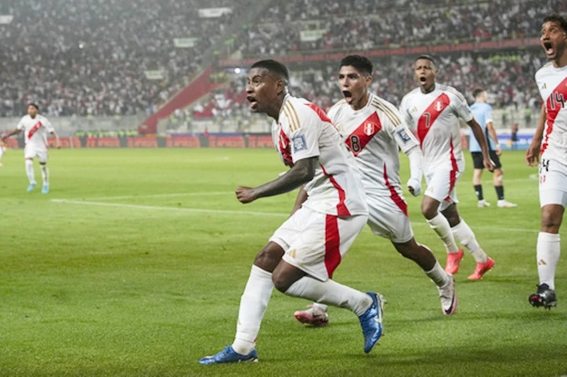 Peru đánh bại Uruguay 1-0 để có chiến thắng đầu tiên ở vòng loại World Cup 2026.